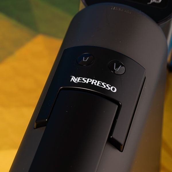 Кавомашина Nespresso Essenza Mini D30 Matte Black Anthracite для капсул Original 2827128924 фото