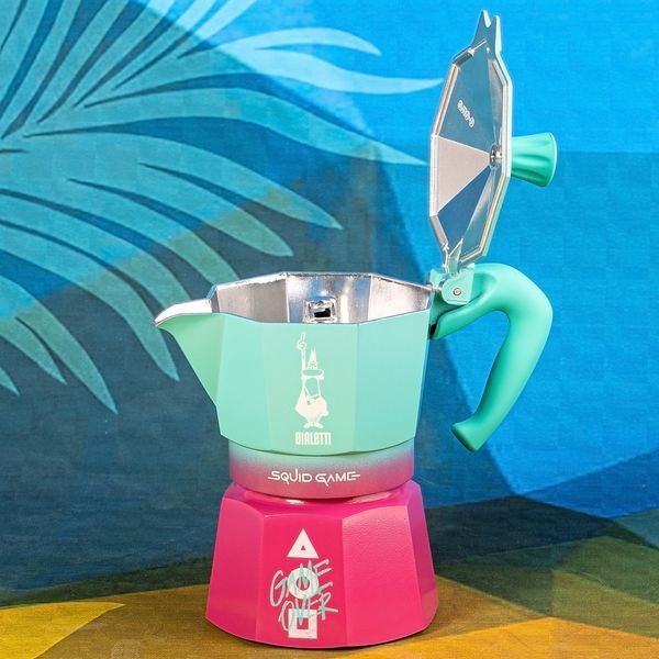 Гейзерная кофеварка Bialetti Moka Express Squid Game, 3 чашки 0005391 фото
