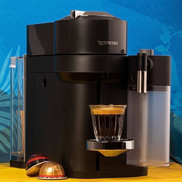 Кофемашина Nespresso Vertuo Lattissima Black с молочной системой для капсул Vertuo 1984637053 фото