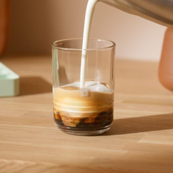 Ручний акумуляторний спінювач молока Nespresso NanoFoamer, USB-C NF10-Z2A-WH-NE фото