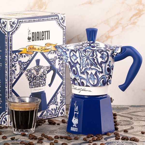 Гейзерная кофеварка Bialetti Moka Express Dolce&Gabbana Blu Mediterraneo, 6 чашек 0005346 фото