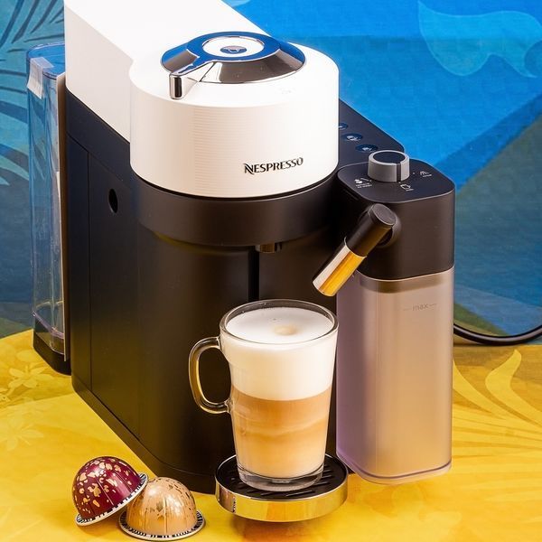 Кофемашина Nespresso Vertuo Lattissima White з молочною системою + 10 капсул Vertuo 2911920826 фото