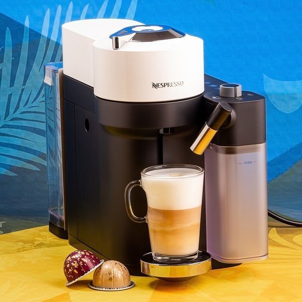 Кофемашина Nespresso Vertuo Lattissima White з молочною системою + 10 капсул Vertuo 2911920826 фото