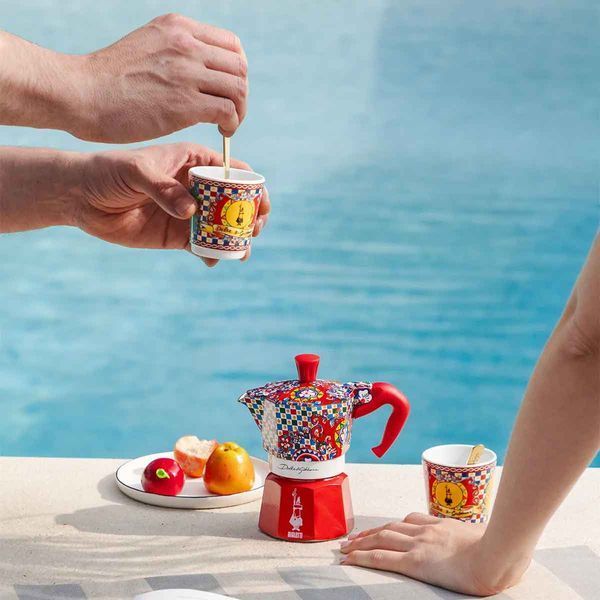 Подарунковий набір Bialetti Dolce&Gabbana Sicilian Cart: Moka Express на 2 чашки + 2 чашки 0005332 фото