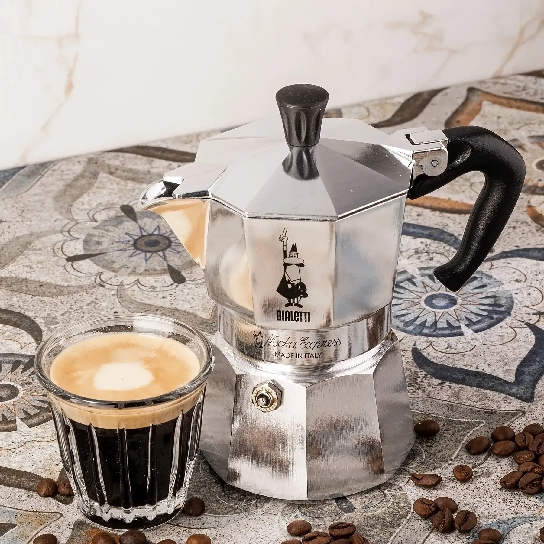 Bialetti Moka Express 4 1